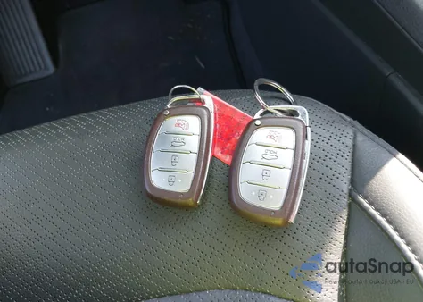 2017 Hyundai Elantra Se/Value/Limited z USA, uszkodzony, nr VIN 5NPD84LF4HH148720